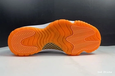 “Citrus” 696 Air 11 Jordan WMNS Comfortable Low AH7860-139 1020
